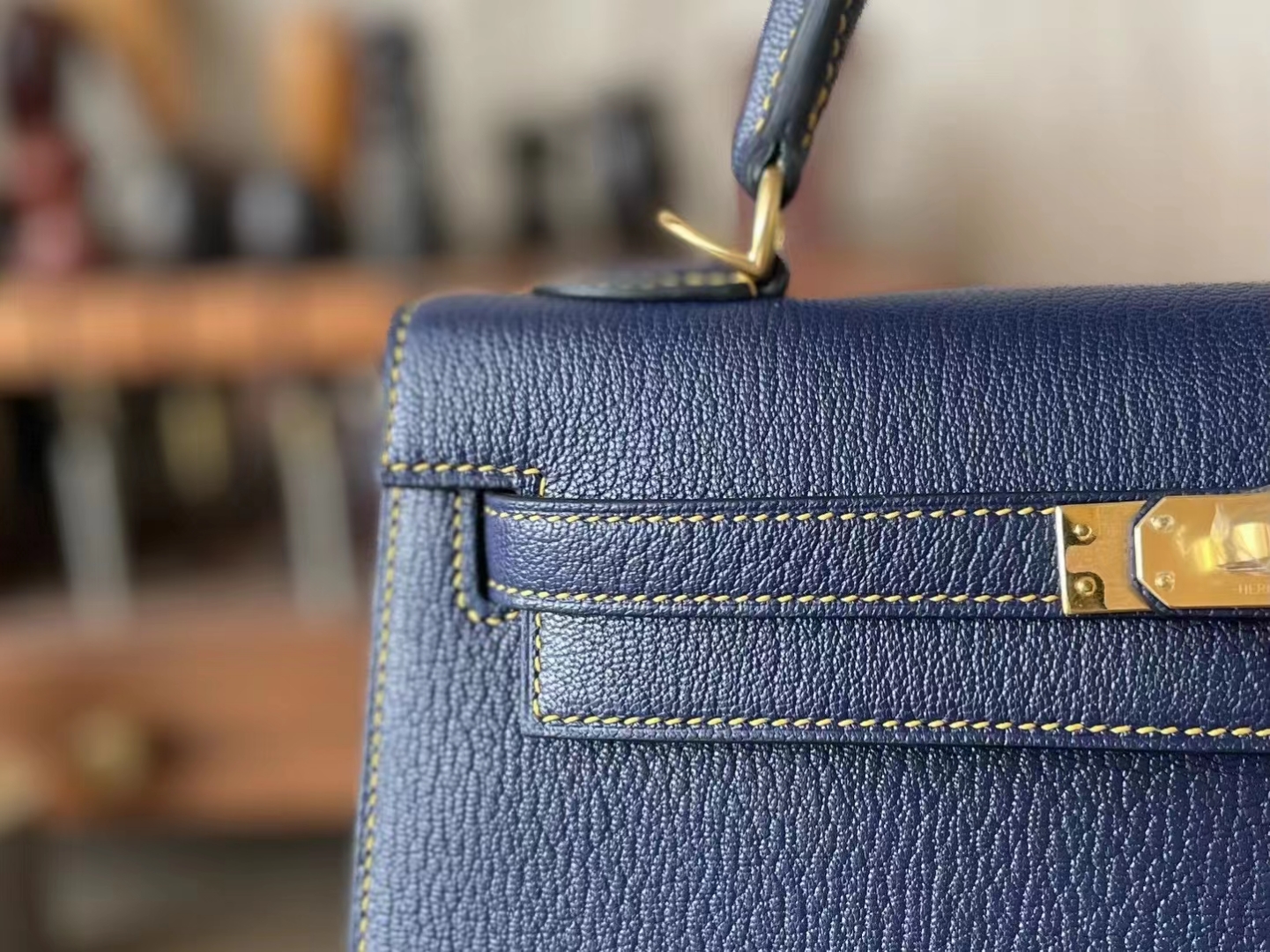 Hermès（爱马仕）kelly 凯莉包 宝石蓝 内拼 琥珀黄 山羊皮 金扣 25cm