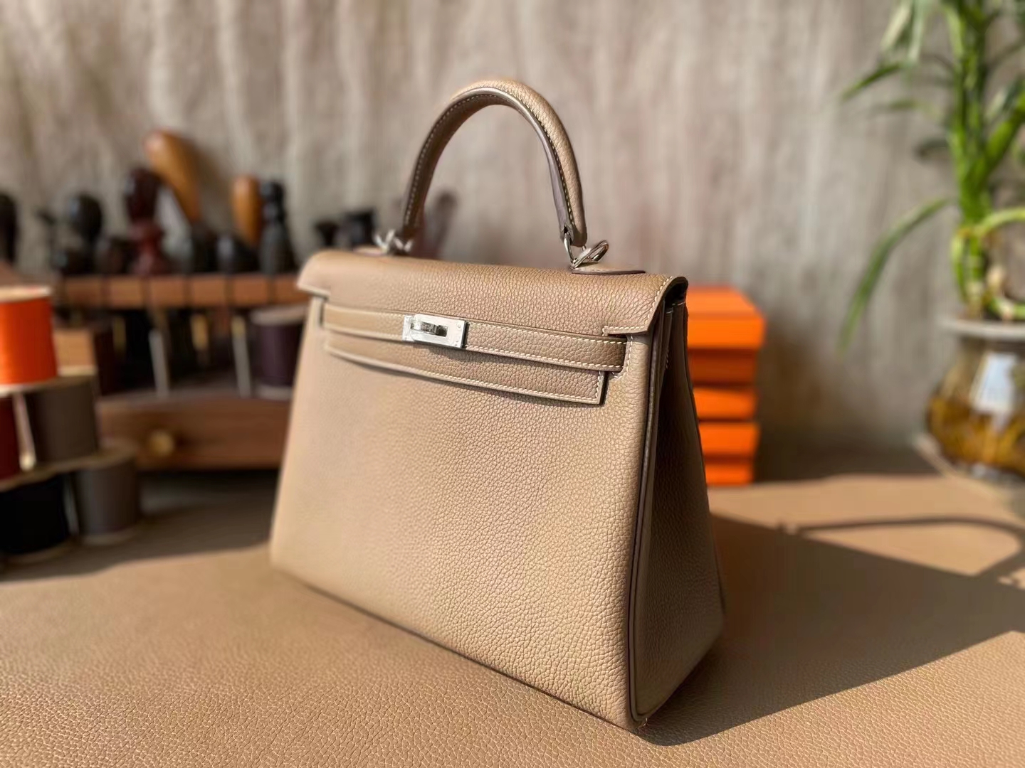 Hermès（爱马仕）kelly 凯莉包 大象灰 Togo 顶级小牛皮 银扣 25cm