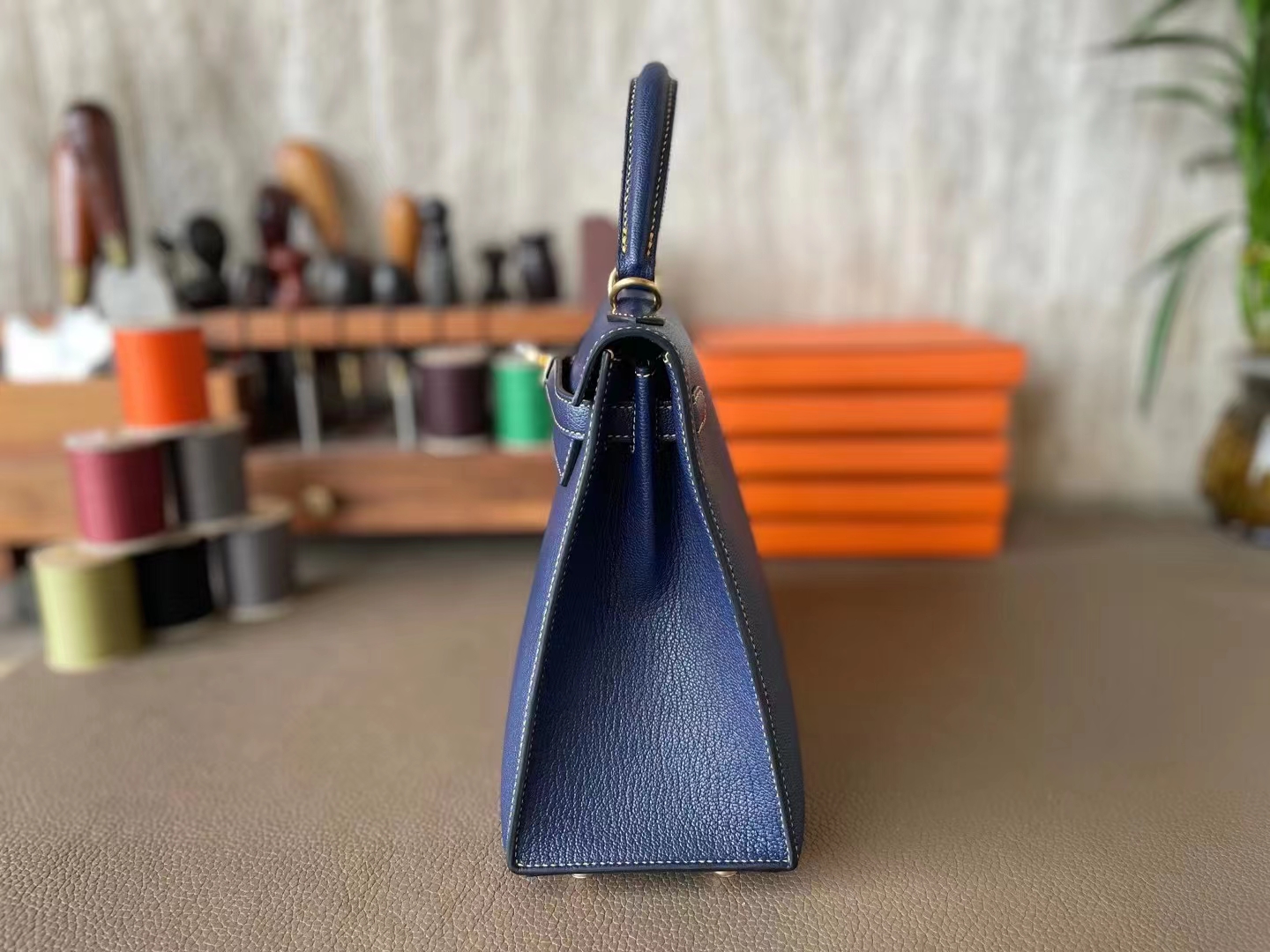 Hermès（爱马仕）kelly 凯莉包 宝石蓝 内拼 琥珀黄 山羊皮 金扣 25cm