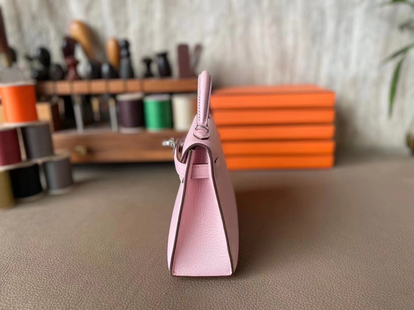 Hermès（爱马仕）mini Kelly 迷你凯莉 山羊皮 3q 水粉 银扣 19cm 二代