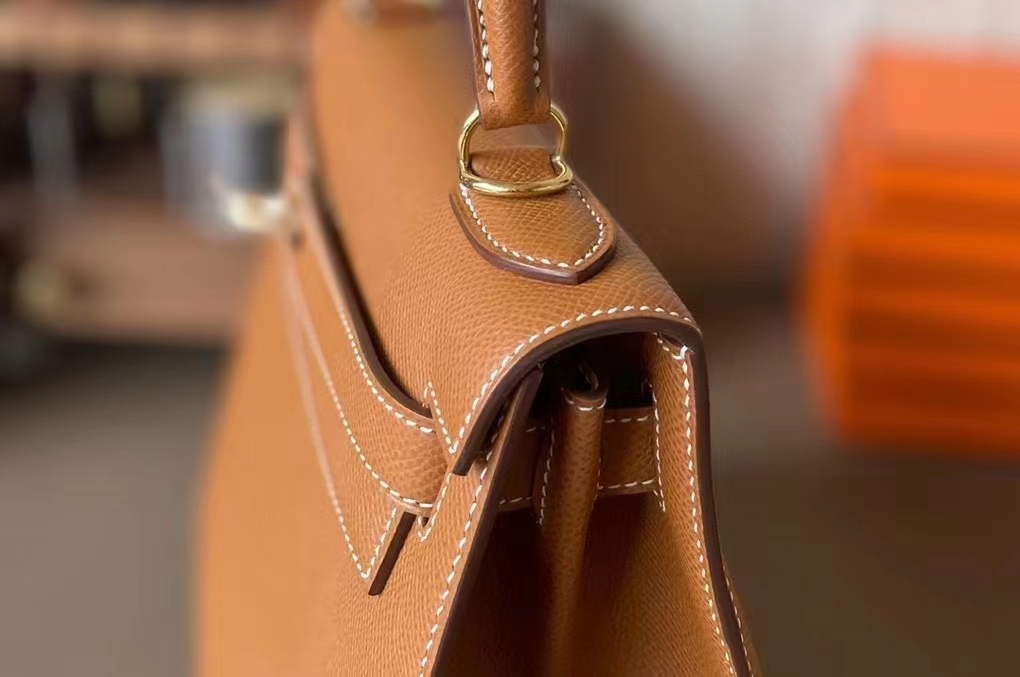 Hermès（爱马仕）Kelly 凯莉包 外缝 金棕色 Epsom 掌纹皮 金扣 28cm