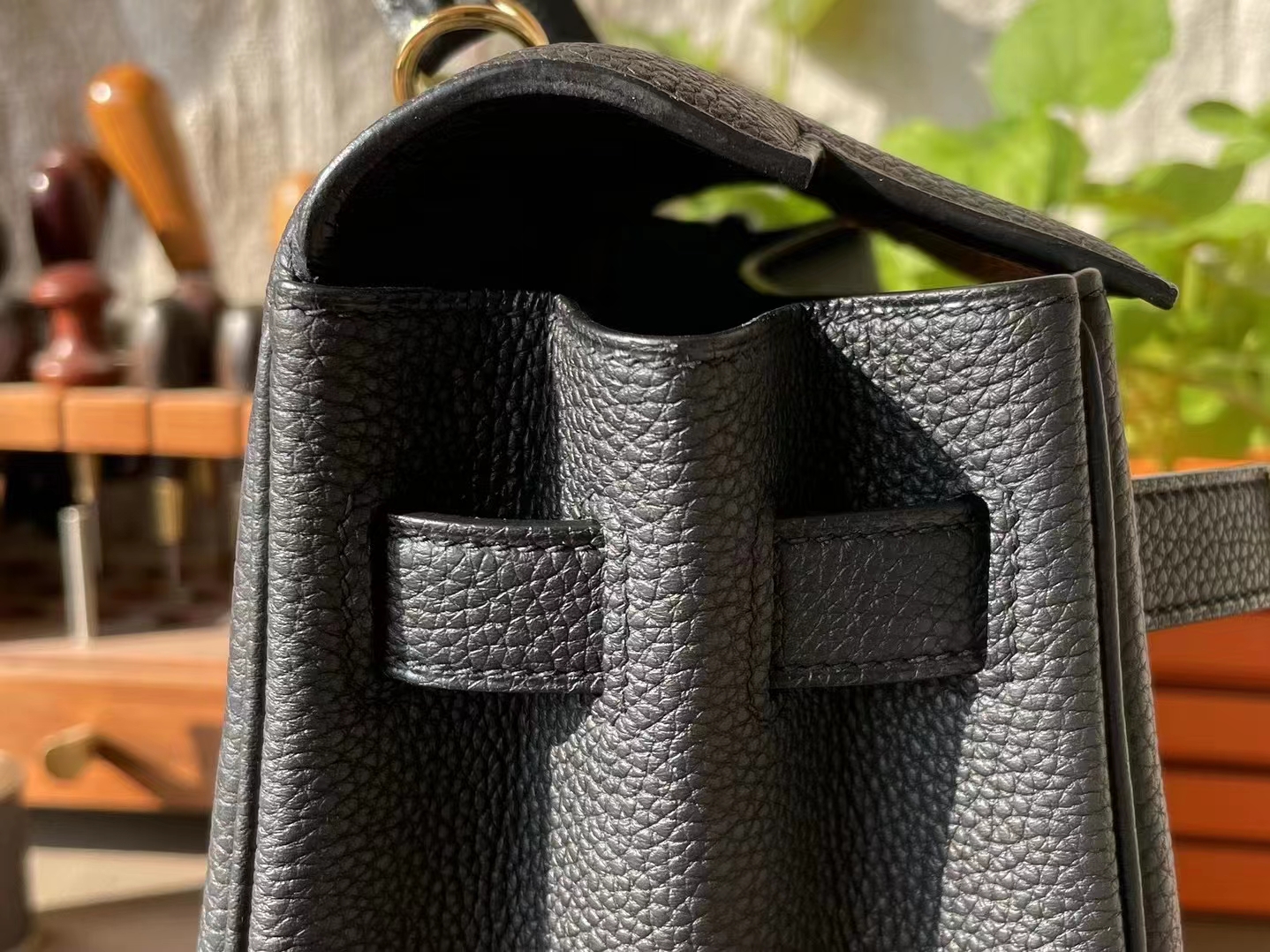 Hermès（爱马仕）Kelly 凯莉包 黑色 TOGO 顶级小牛皮 金扣 32cm