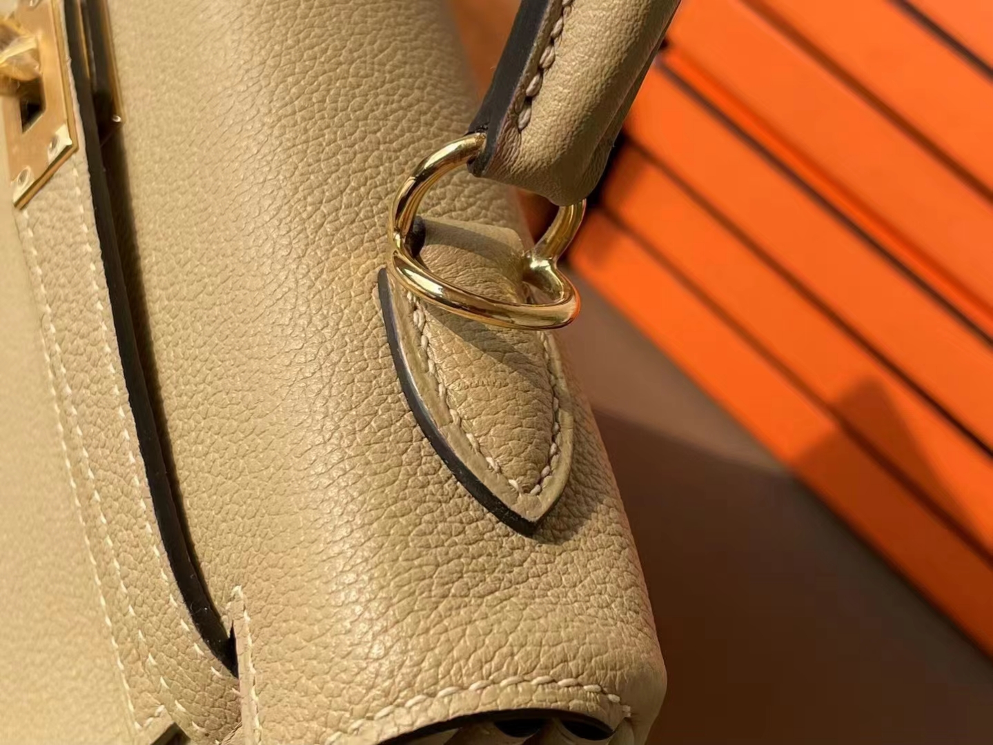 Hermès（爱马仕）kelly 凯莉包 风衣灰 evercolor皮 金扣 25cm