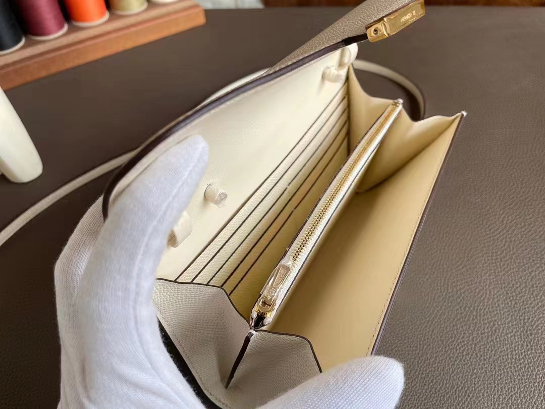 Hermès（爱马仕）constance to go i2 奶油白 Epsom 金扣 20cm