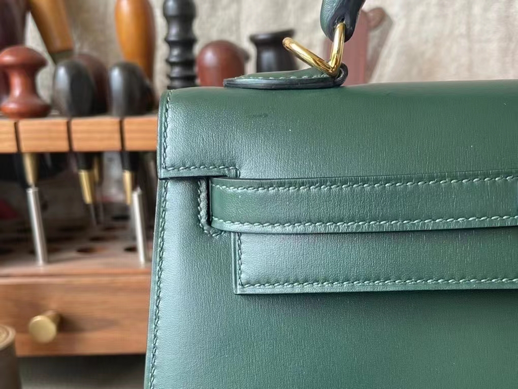 Hermès（爱马仕）kelly 凯莉包 英国绿 BOX皮 金扣 25cm