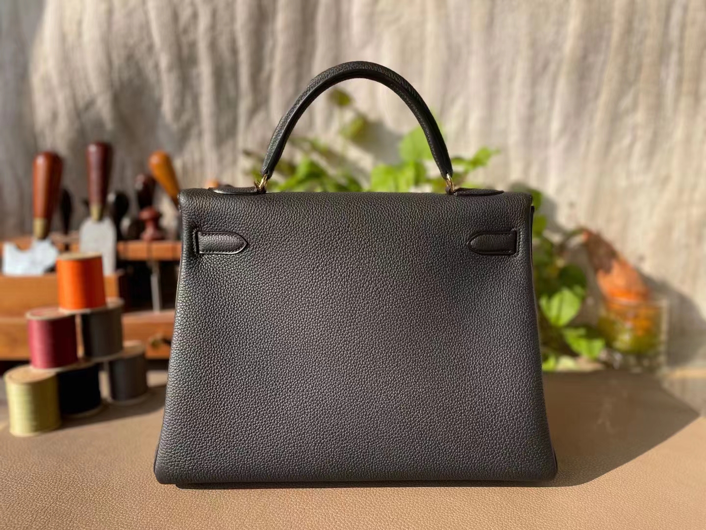 Hermès（爱马仕）Kelly 凯莉包 黑色 TOGO 顶级小牛皮 金扣 32cm