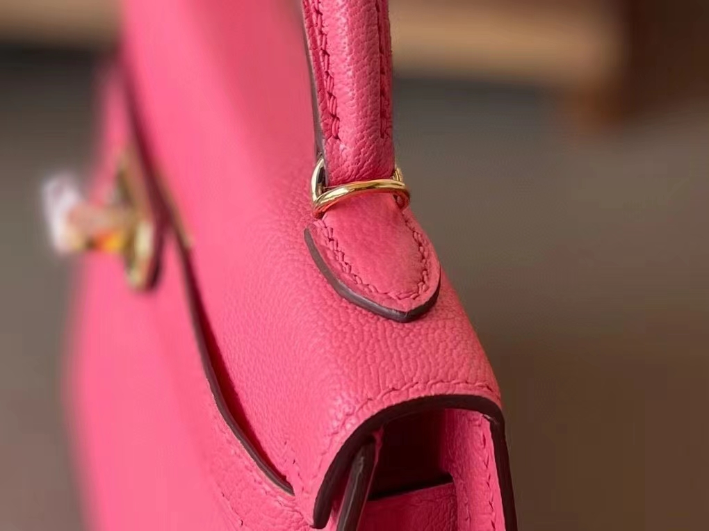 Hermès（爱马仕）mini kelly 迷你凯莉 Chevre 山羊皮 唇膏粉 金扣 19cm 二代