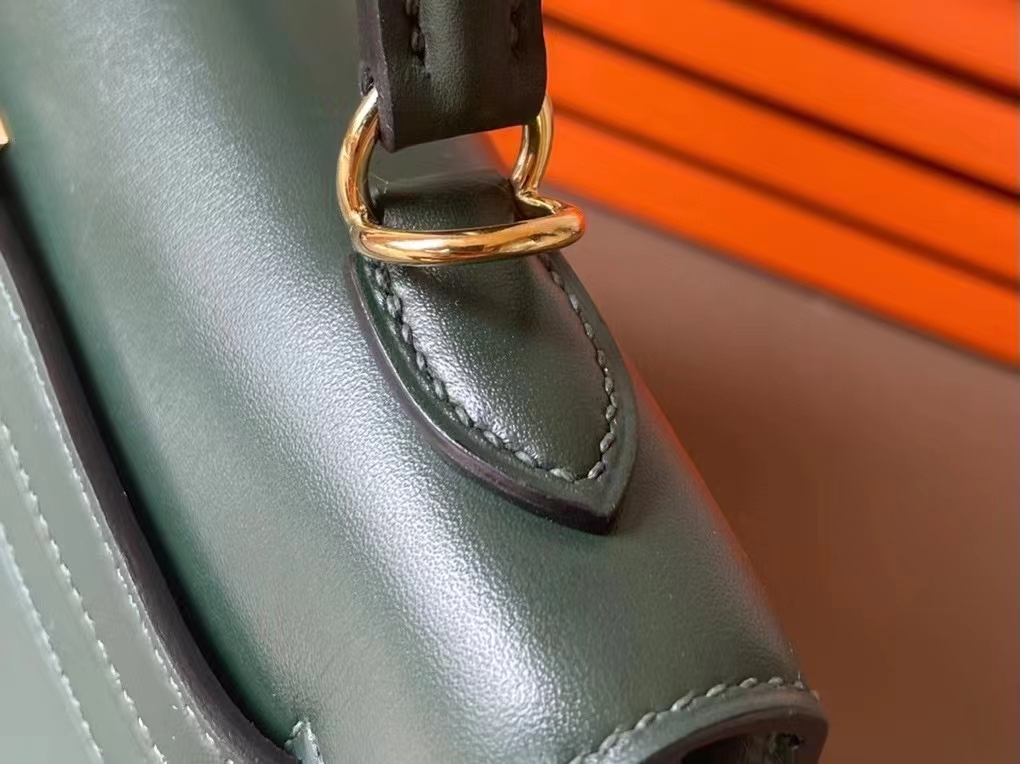 Hermès（爱马仕）kelly 凯莉包 英国绿 BOX皮 金扣 25cm
