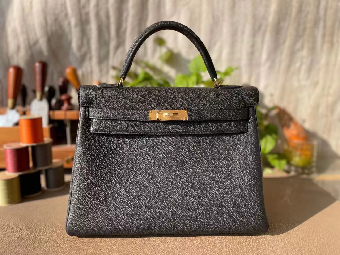 Hermès（爱马仕）Kelly 凯莉包 黑色 TOGO 顶级小牛皮 金扣 32cm