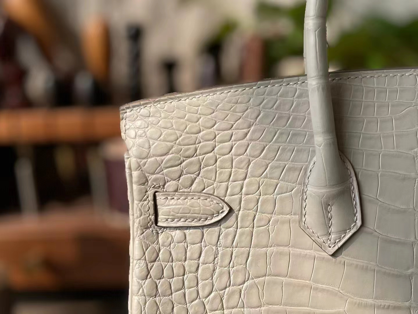 Hermès（爱马仕）Birkin 铂金包 冰川白 雾面美洲鳄 金扣 25cm