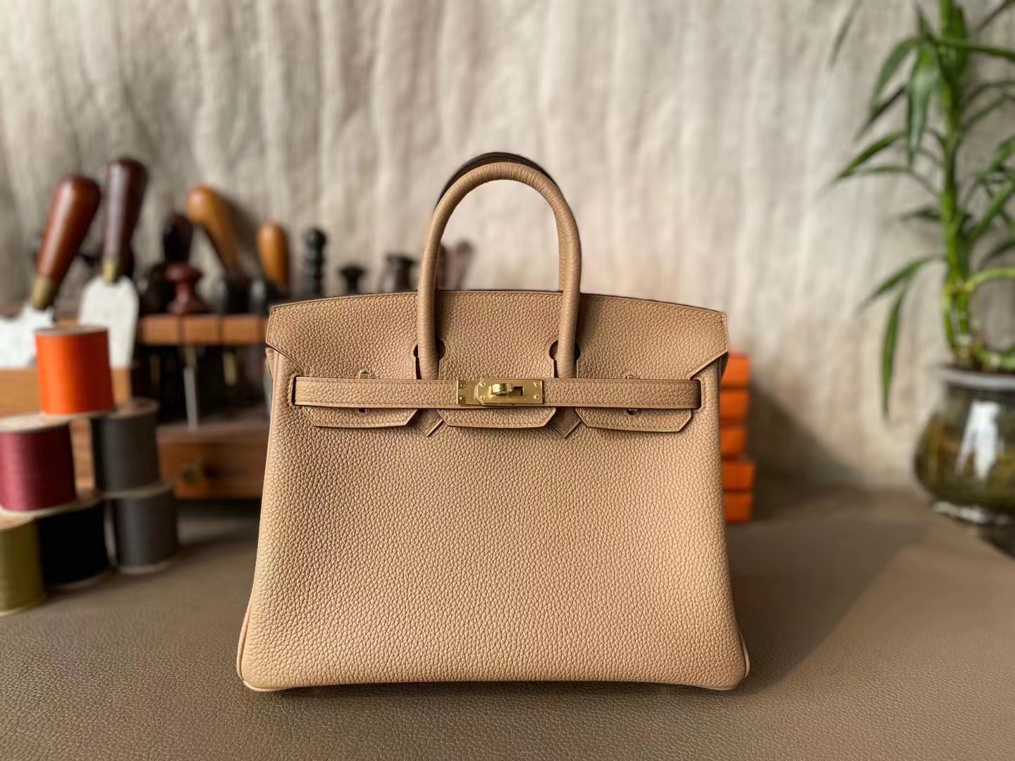 Hermès（爱马仕）Birkin 铂金包 玛莎拉奶茶色 togo 顶级小牛皮 金扣 25cm
