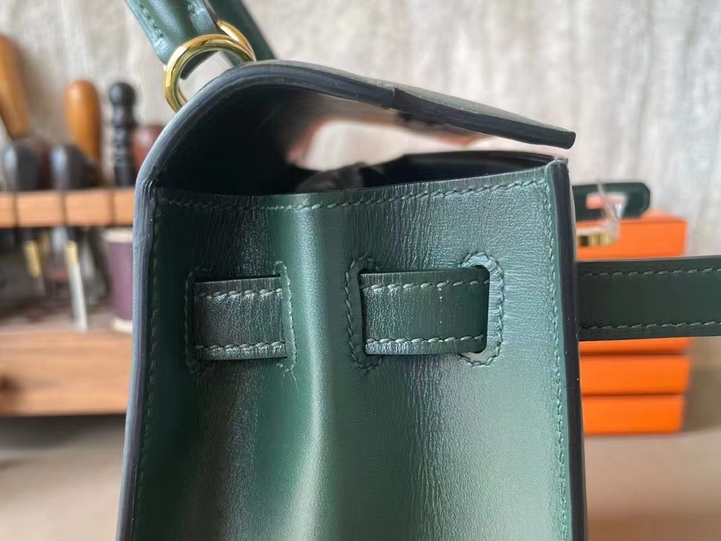 Hermès（爱马仕）kelly 凯莉包 英国绿 BOX皮 金扣 25cm