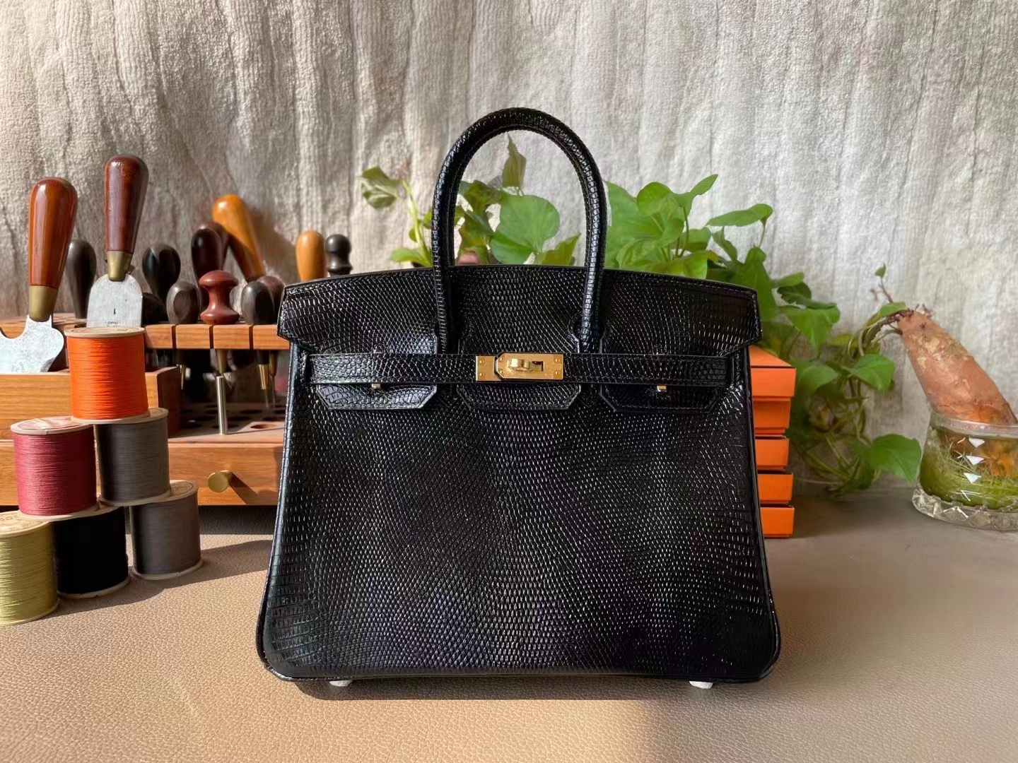 Hermès（爱马仕）Birkin 铂金包 黑色 蜥蜴皮 金扣 25cm