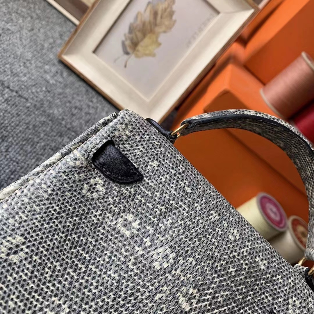 Hermès（爱马仕）Kelly doll 自然色 原厂御用蜥蜴皮 金扣 18cm