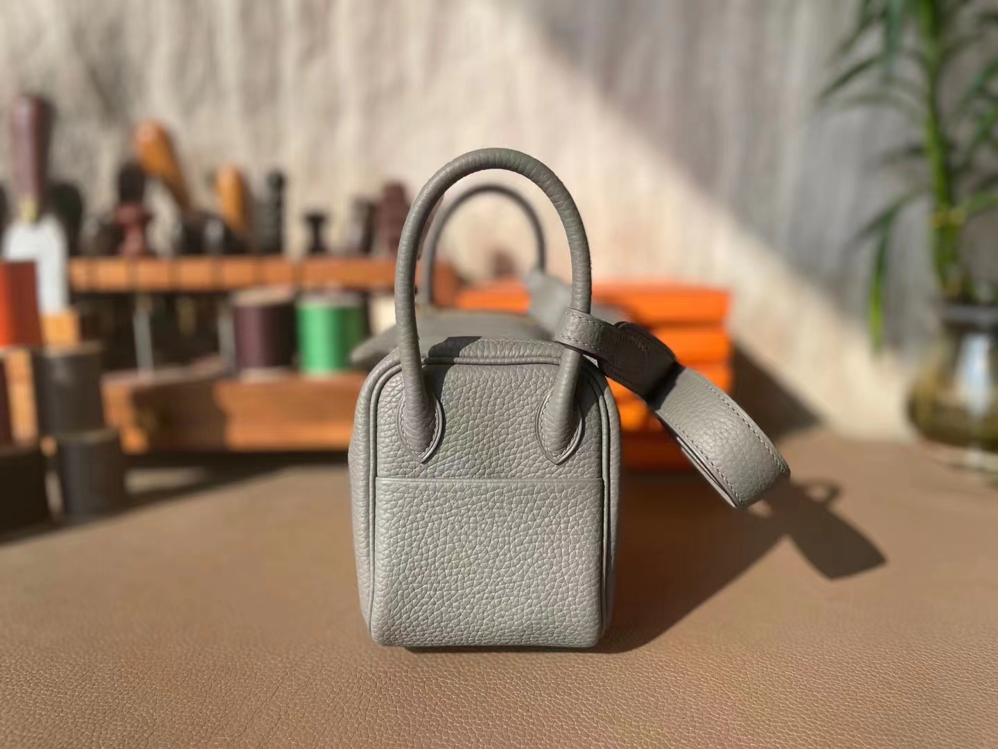 Hermès（爱马仕）MINI lindy 迷你琳迪包 积雨云灰 TC 大牛皮 银扣 20cm