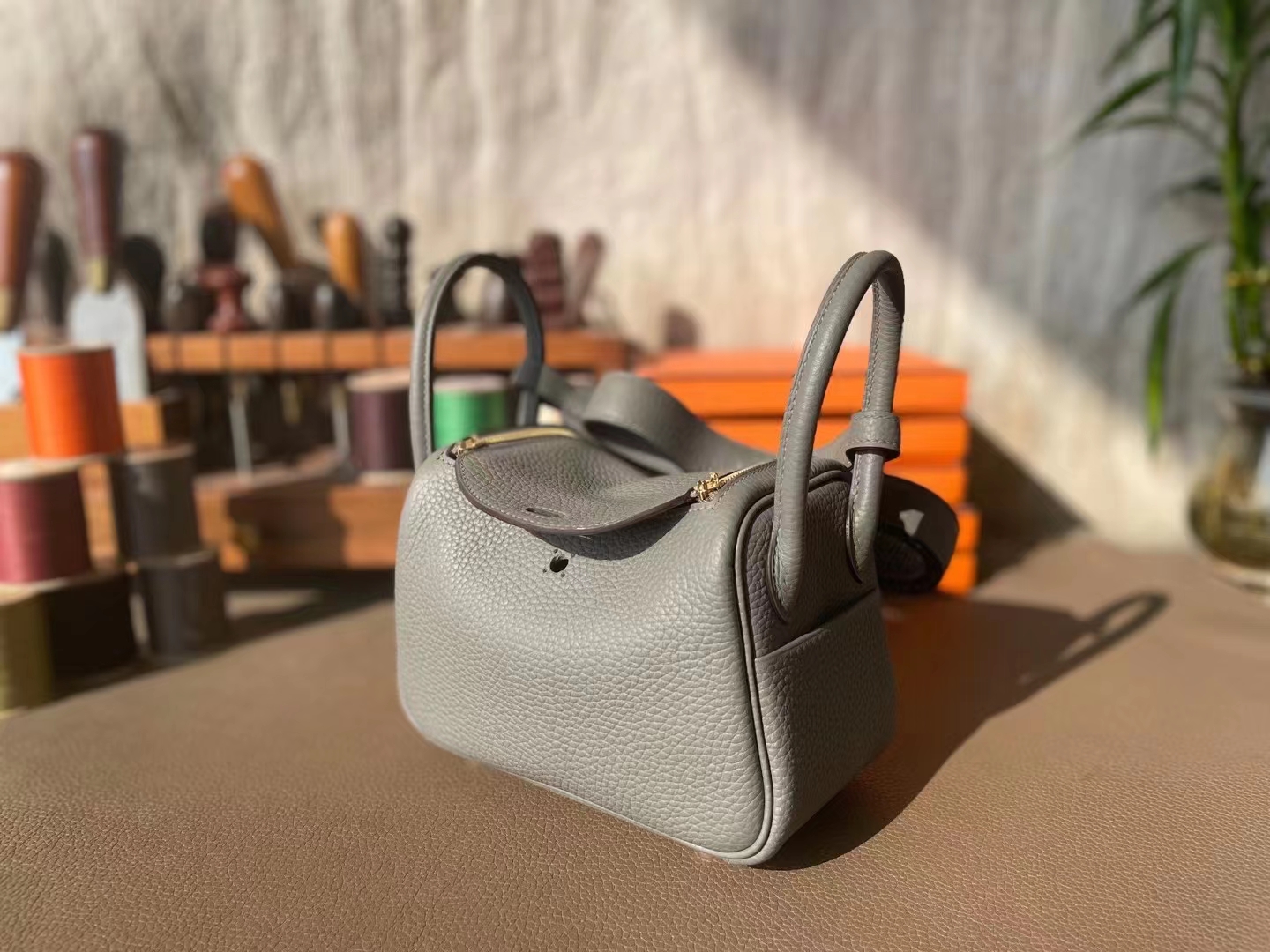 Hermès（爱马仕）MINI lindy 迷你琳迪包 积雨云灰 TC 大牛皮 银扣 20cm
