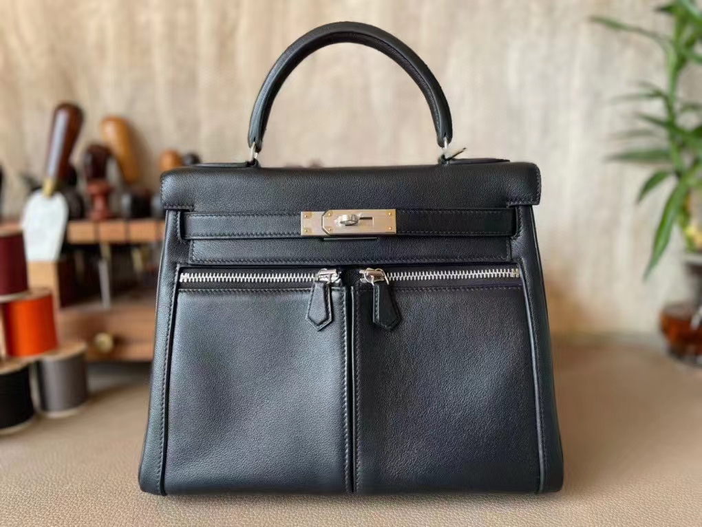 Hermès（爱马仕）Kelly lakis 黑色 swift皮 银扣 28cm