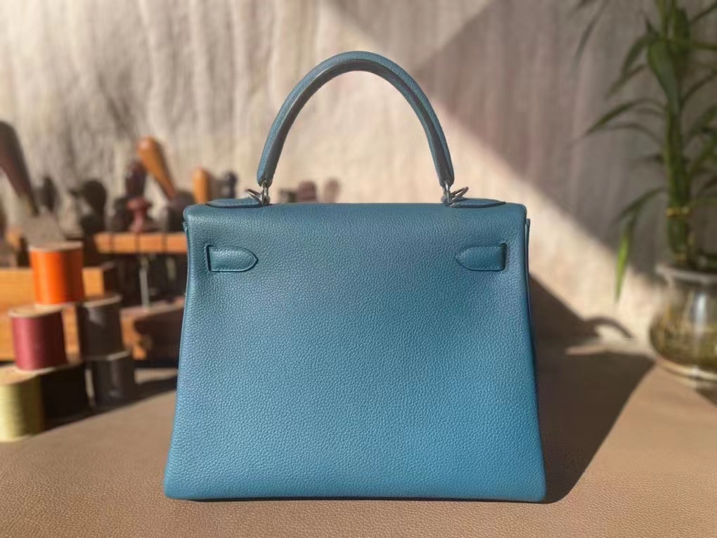 Hermès（爱马仕）Kelly 凯莉包 博斯普鲁士绿 Togo 顶级小牛皮 银扣 28cm