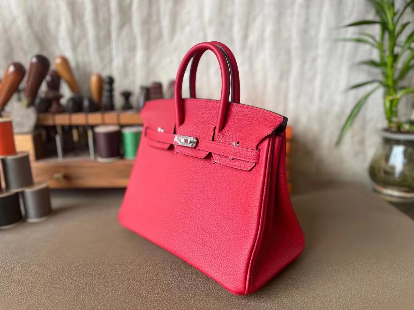 Hermès（爱马仕）Birkin 铂金包 Togo 国旗红 银扣 25cm