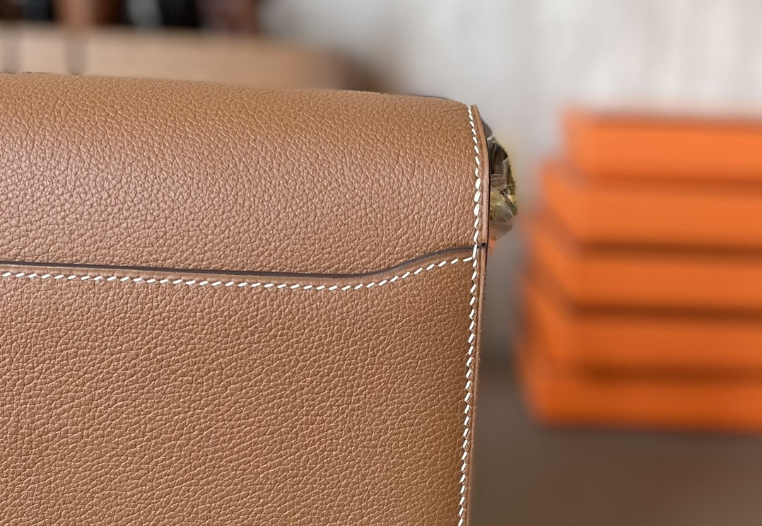 Hermès（爱马仕）Roulis 猪鼻子 金棕色 EC皮 金扣 19cm