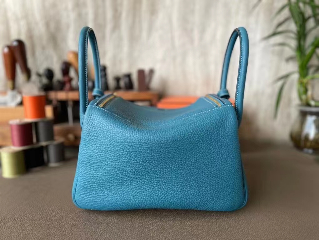 Hermès（爱马仕）Lindy 琳迪包 牛仔蓝 TC 大牛皮 金扣 26cm