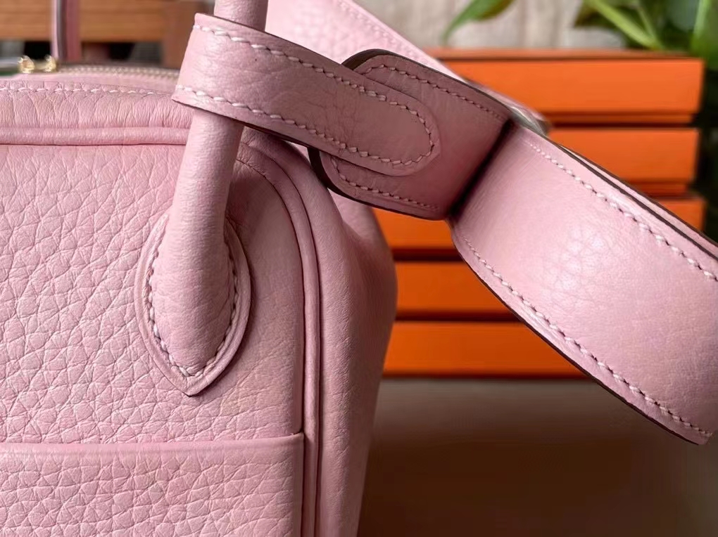 Hermès（爱马仕）Lindy 琳迪包 3Q 水粉色 TC 大牛皮 金扣 20cm