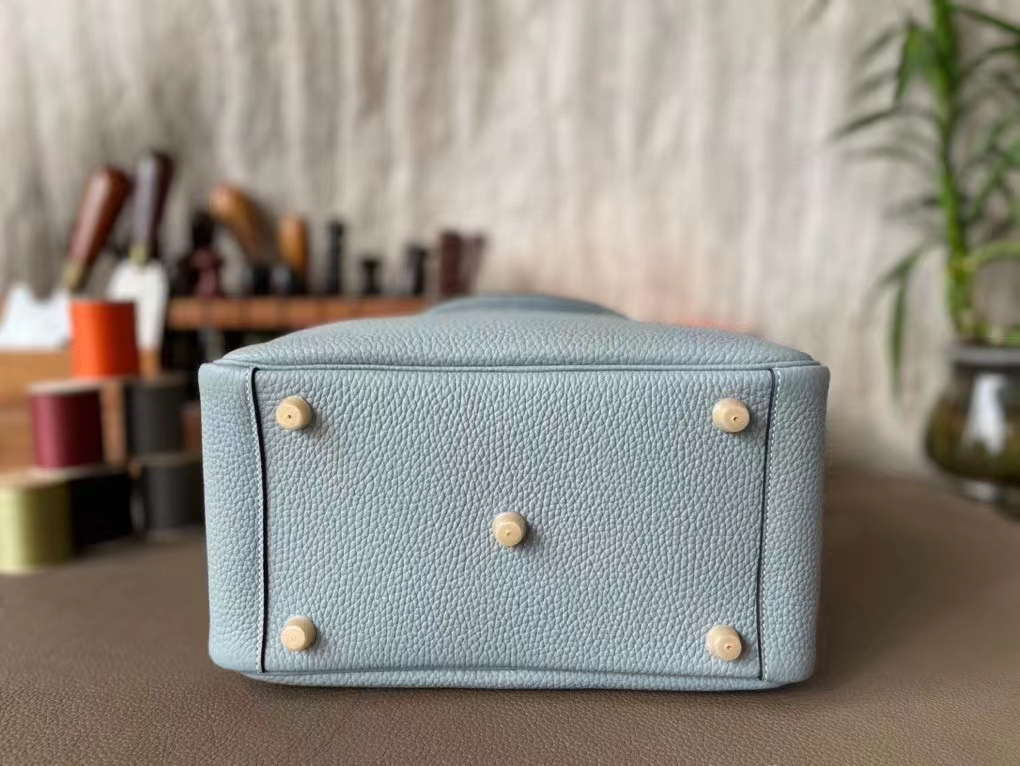 Hermès（爱马仕）Lindy 琳迪包 TC 大牛皮 亚麻蓝 金扣 26cm