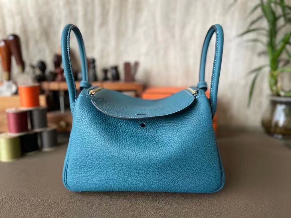 Hermès（爱马仕）Lindy 琳迪包 牛仔蓝 TC 大牛皮 金扣 26cm