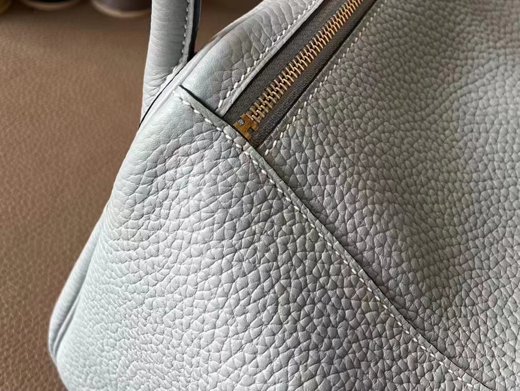 Hermès（爱马仕）Lindy 琳迪包 TC 大牛皮 亚麻蓝 金扣 26cm