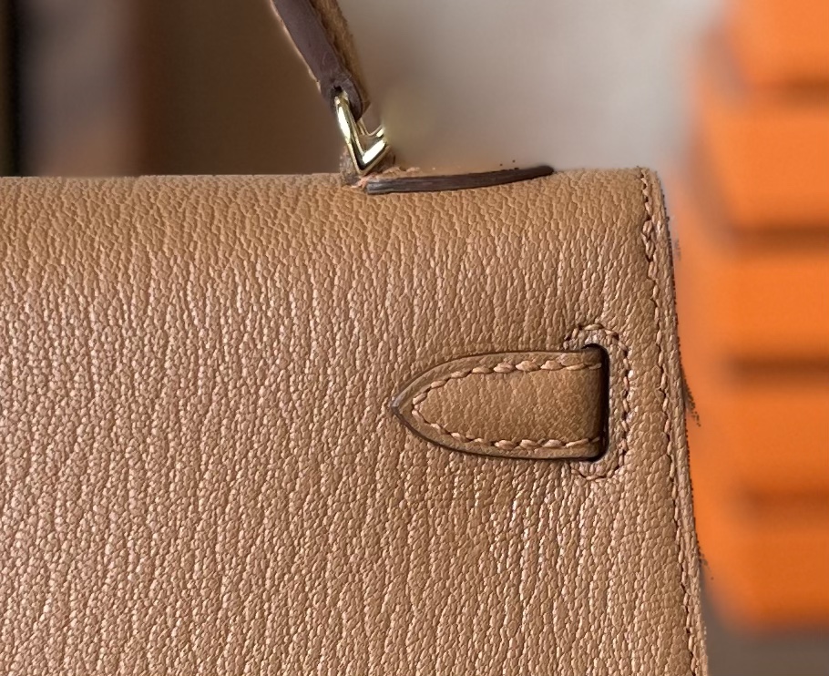 Hermès（爱马仕）Mini kelly 迷你凯莉 雀木色 山羊皮 金扣 19cm 二代 改进版