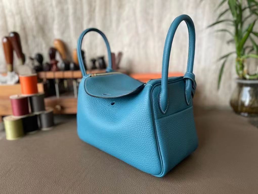 Hermès（爱马仕）Lindy 琳迪包 牛仔蓝 TC 大牛皮 金扣 26cm