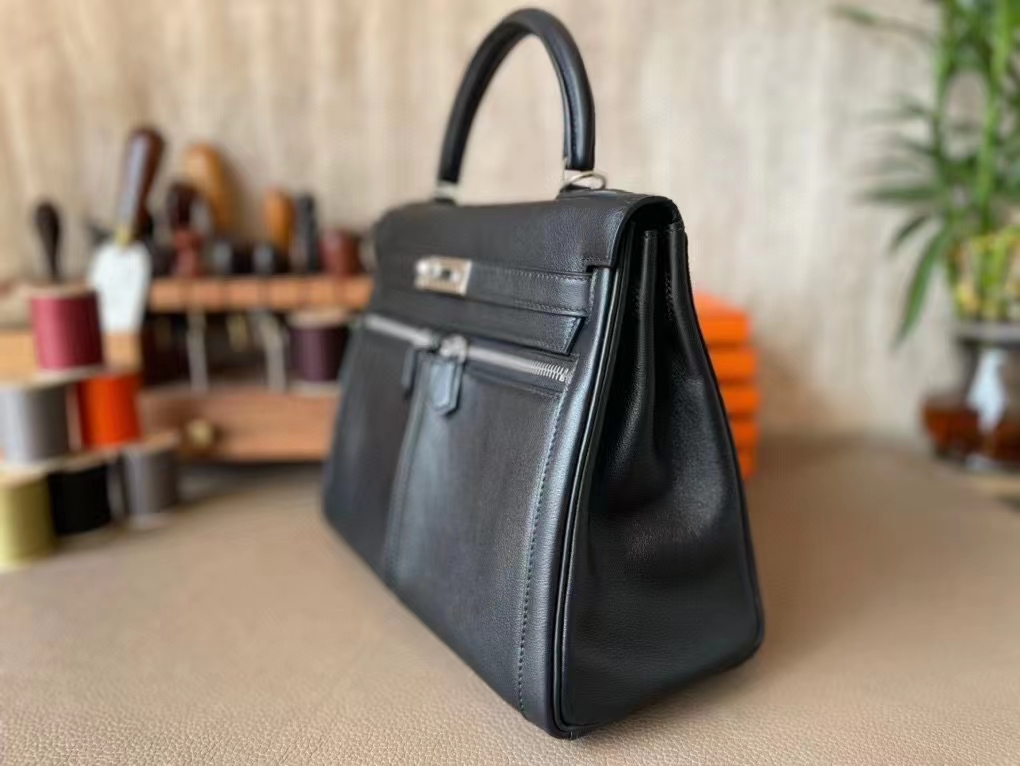 Hermès（爱马仕）Kelly lakis 黑色 swift皮 银扣 28cm