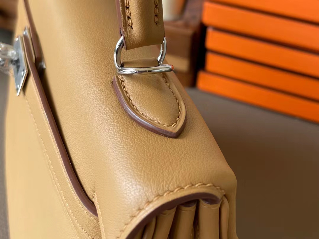 Hermès（爱马仕）Kelly 凯莉包 饼干色 Swfit皮 银扣 25cm