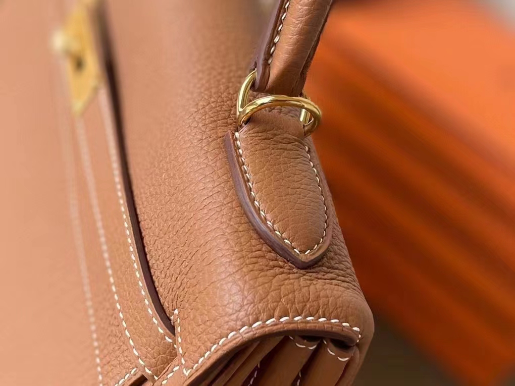 Hermès（爱马仕）Kelly 凯莉包 金棕色 TOGO 顶级小牛皮 金扣 32cm
