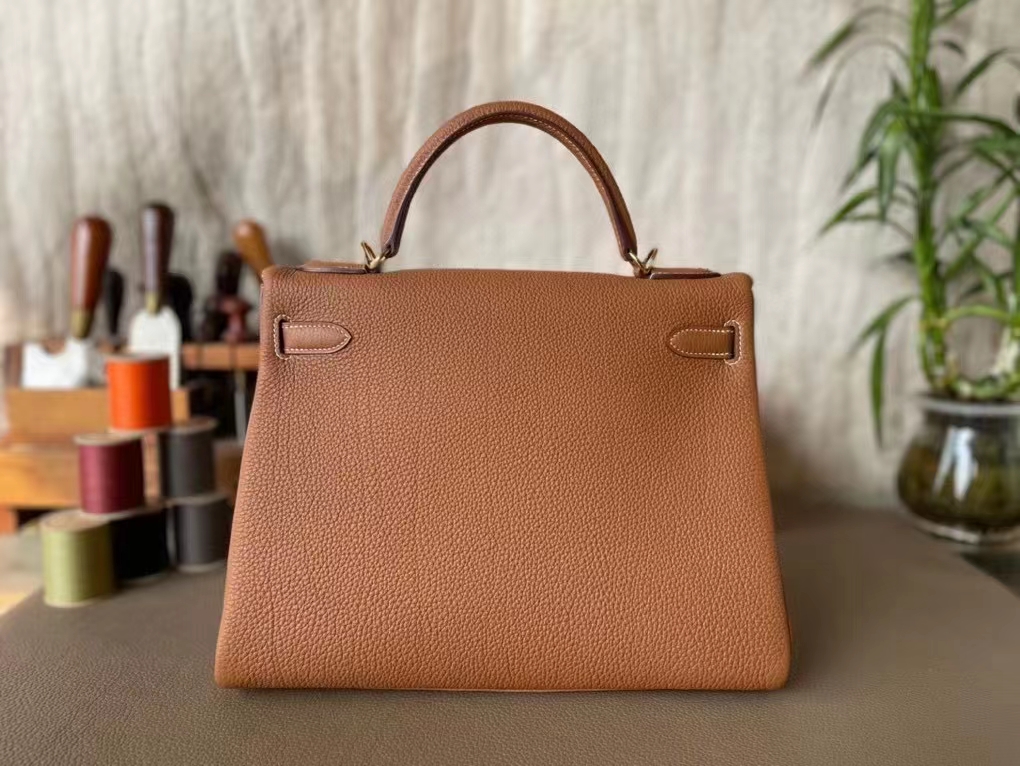 Hermès（爱马仕）Kelly 凯莉包 金棕色 TOGO 顶级小牛皮 金扣 32cm
