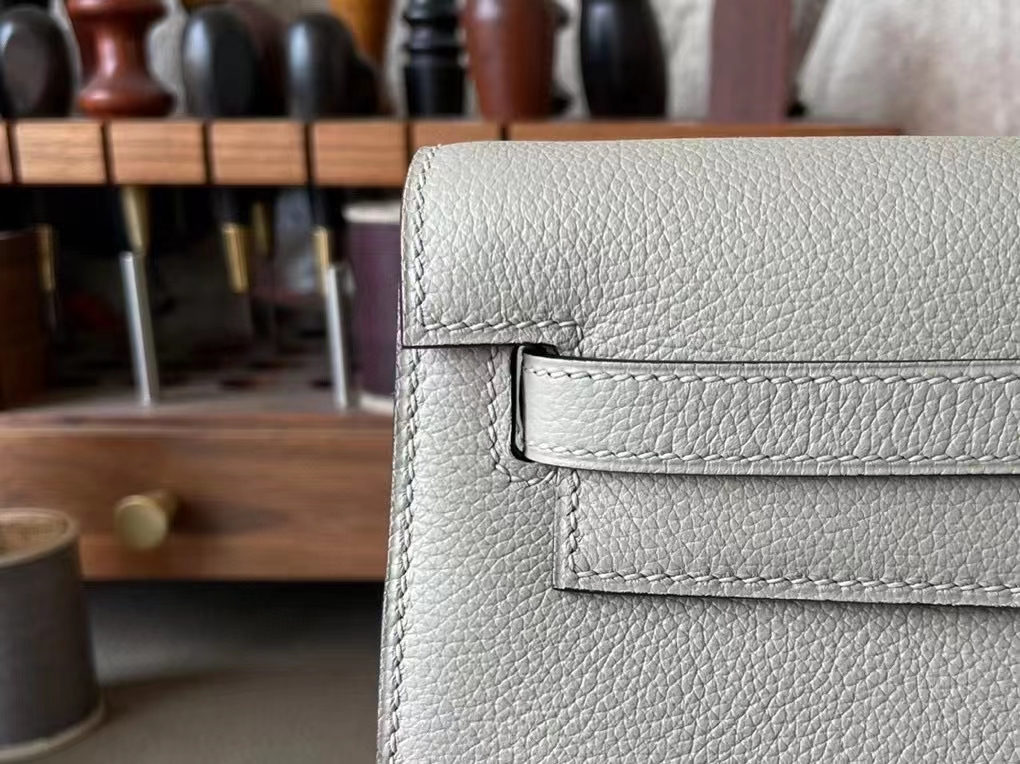 Hermès（爱马仕）Kelly dance 跳舞包 Evercolor皮 斑鸠灰 金扣 20cm