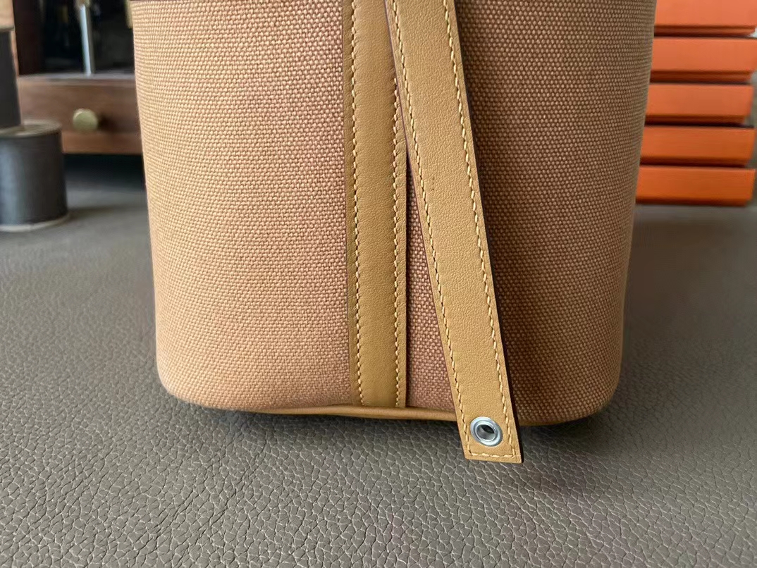 Hermès（爱马仕）Picotin cargo 芝麻色 帆布 拼 Swift皮 银扣 18cm