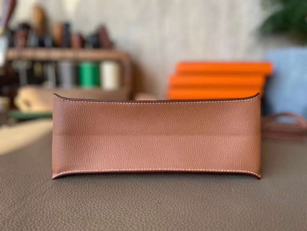 Hermès（爱马仕）Kelly dance 跳舞包 浅咖啡 Evercolor皮 金扣 20cm
