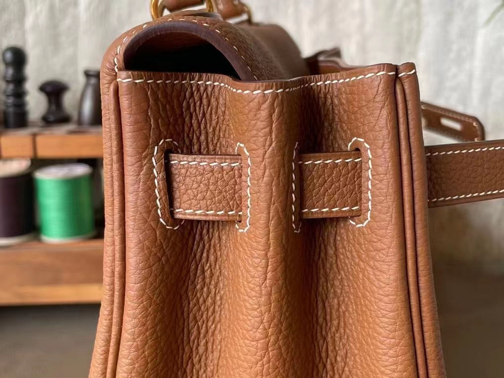 Hermès（爱马仕）Kelly 凯莉包 金棕色 TOGO 顶级小牛皮 金扣 32cm