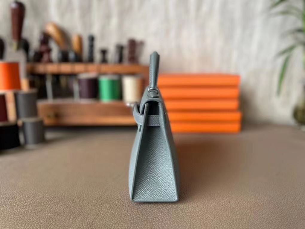 Hermès（爱马仕）Mini kelly 迷你凯莉 杏仁绿 Epsom 掌纹皮 银扣 二代 19cm