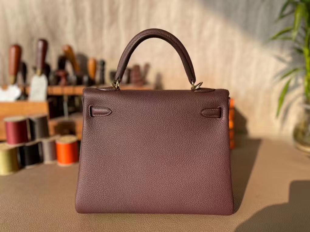 Hermès（爱马仕）Kelly 凯莉包 马鞍红 Togo 顶级小牛皮 金扣 25cm