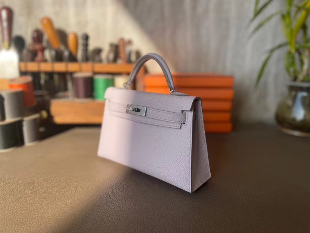 Hermès（爱马仕）Mini kelly 迷你凯莉 Epsom 掌纹皮 梦幻粉 银扣 二代 19cm