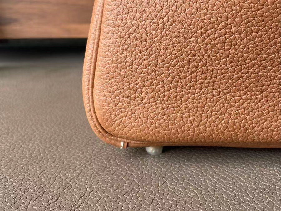Hermès（爱马仕）Mini Lindy 迷你琳迪包 金棕色 TC 大牛皮 金扣 20cm