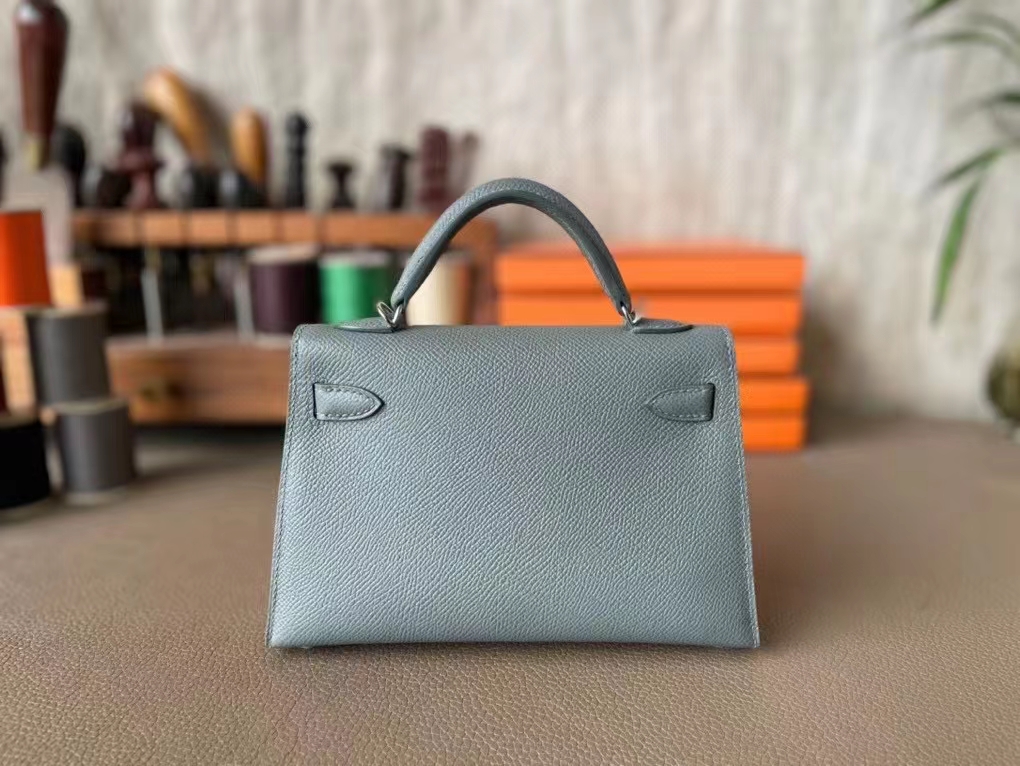 Hermès（爱马仕）Mini kelly 迷你凯莉 杏仁绿 Epsom 掌纹皮 银扣 二代 19cm