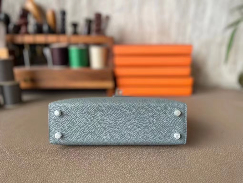 Hermès（爱马仕）Mini kelly 迷你凯莉 杏仁绿 Epsom 掌纹皮 银扣 二代 19cm