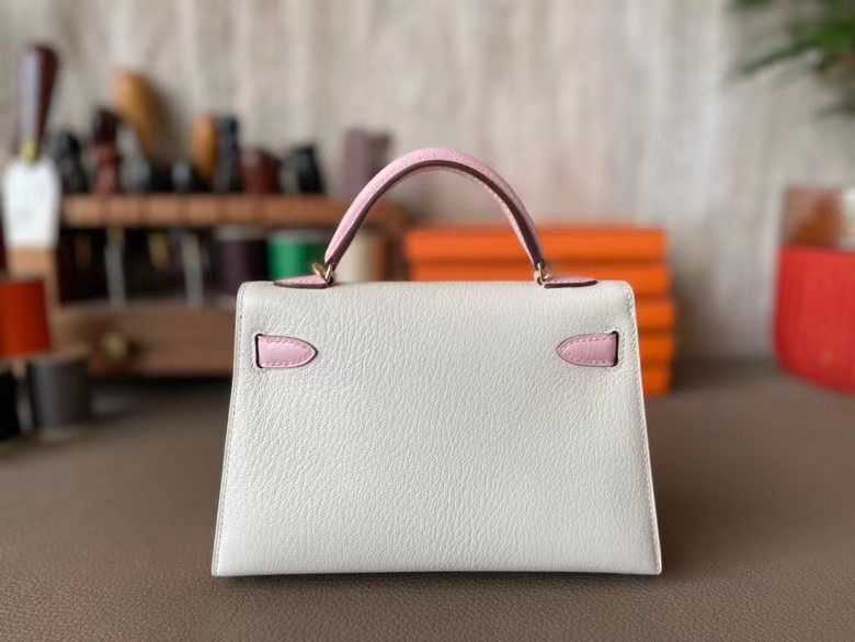 Hermès（爱马仕）Mini kelly 迷你凯莉 Chevre 山羊皮 奶油白 拼 水粉色 金扣 19cm 二代