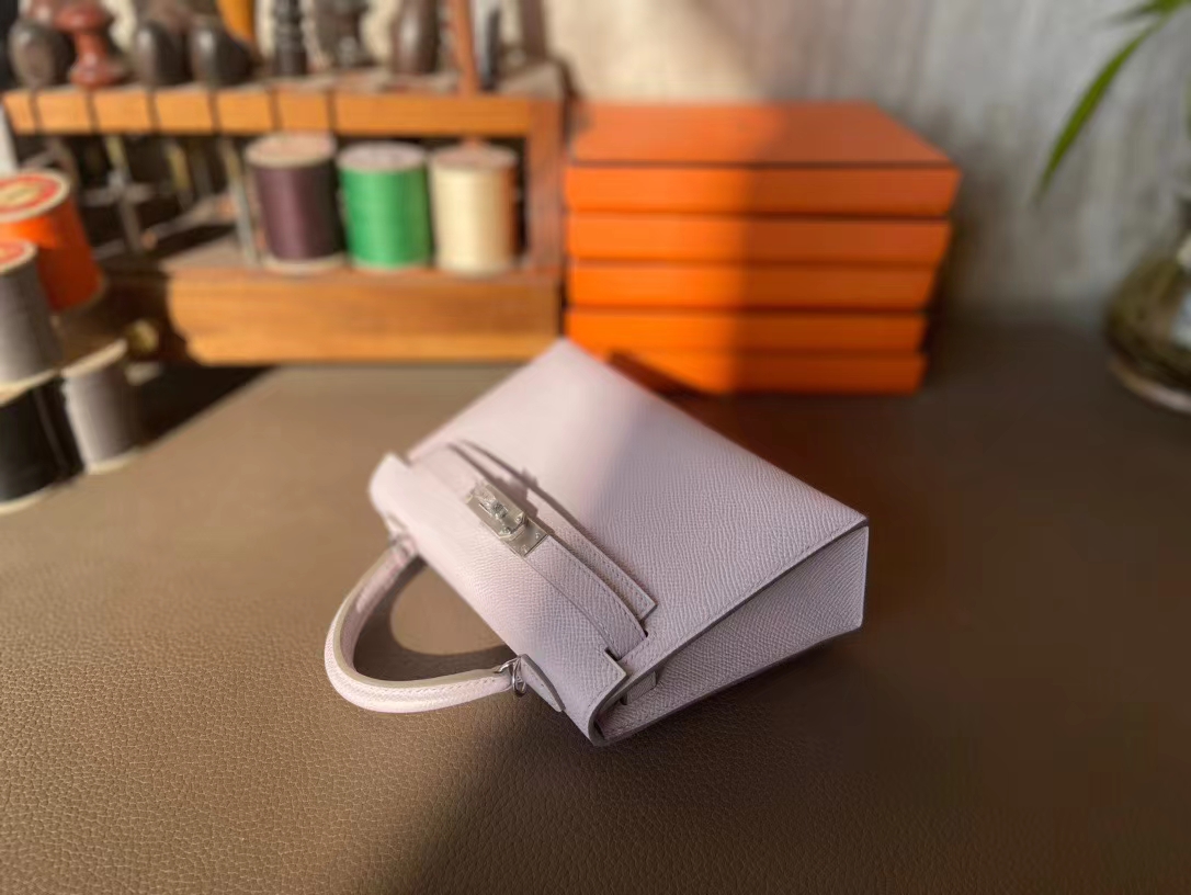 Hermès（爱马仕）Mini kelly 迷你凯莉 Epsom 掌纹皮 梦幻粉 银扣 二代 19cm