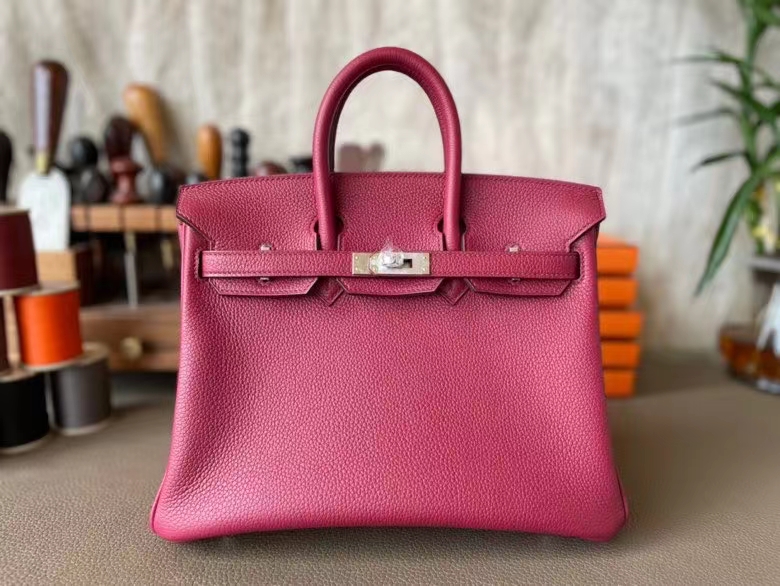 Hermès（爱马仕）Birkin 铂金包 Togo 顶级小牛皮 石榴红 银扣 25cm 全手工蜡线缝制
