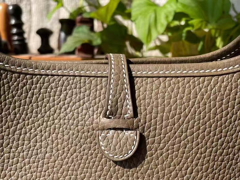 Hermès（爱马仕）Mini Evelyne 迷你伊芙琳 TC大牛皮 大象灰 银扣 17cm
