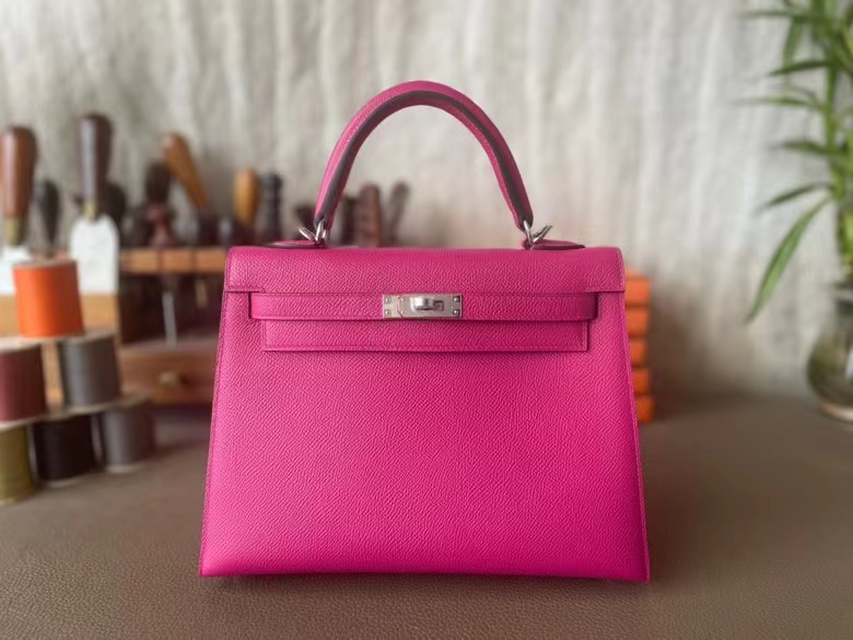 Hermès（爱马仕）Kelly 凯莉包 Epsom 掌纹皮 玫瑰紫 银扣 25cm 全手工蜡线缝制